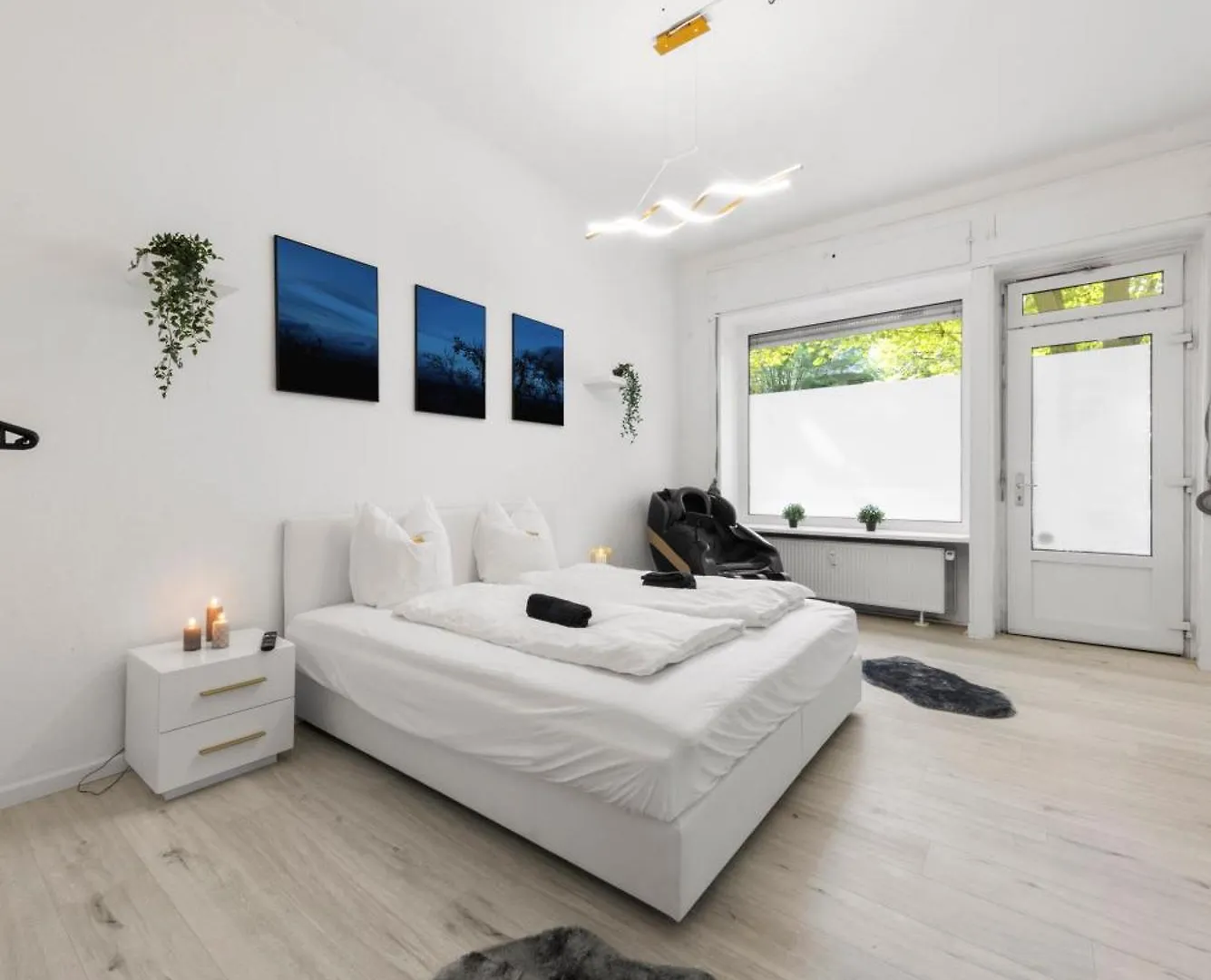 62Qm2, Massageseat, Billard-Table, King-Sized Bed Daire Berlin 0*,  Almanya
