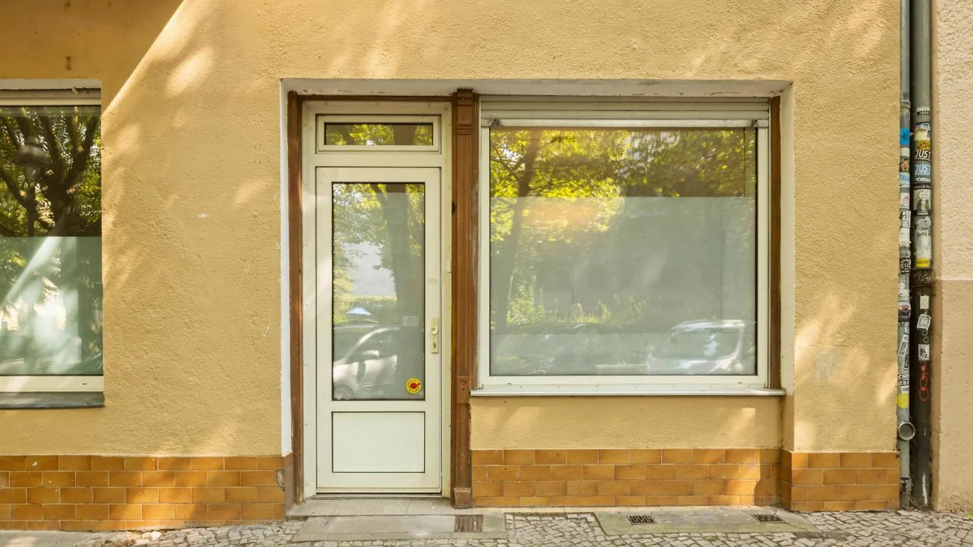 62Qm2, Massageseat, Billard-Table, King-Sized Bed Daire Berlin